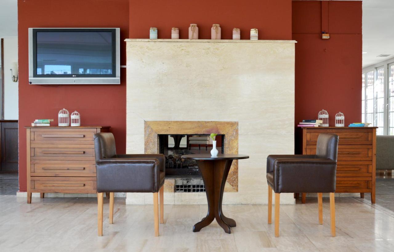 Club Lapethos Bungalow Кирения Екстериор снимка